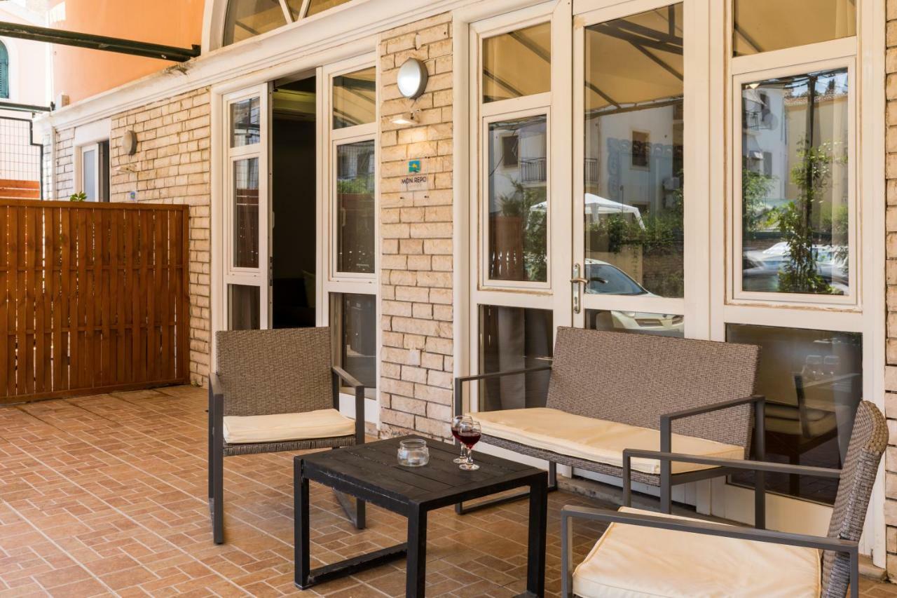 Mon-Repo Suites Corfu  Exteriör bild